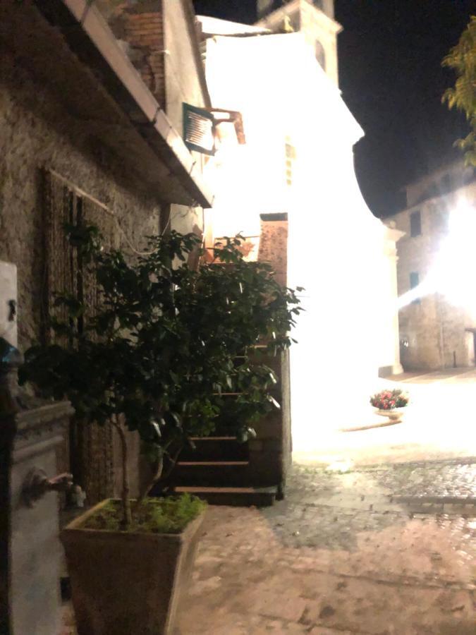 Torretta Del Sordo Lago Di Bolsena Villa Piansano Bagian luar foto